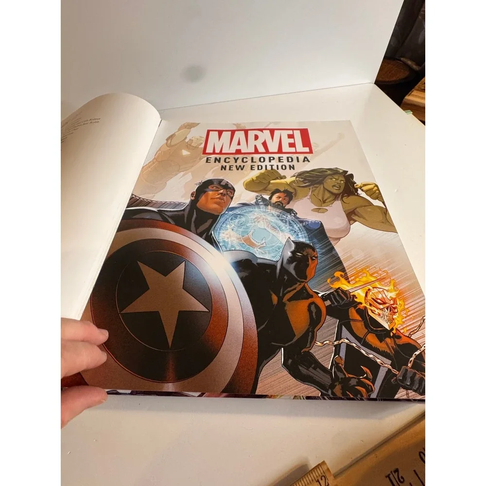 Marvel Encyclopedia New Edition DK Hardcover 2019 Stan‎ Lee Introduction